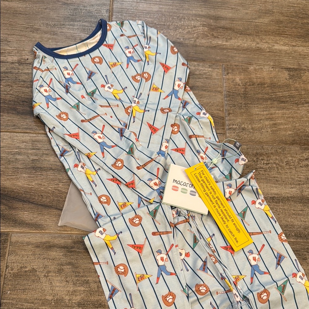 MACARON Blue Geometric Pajama Set with Navy Trim